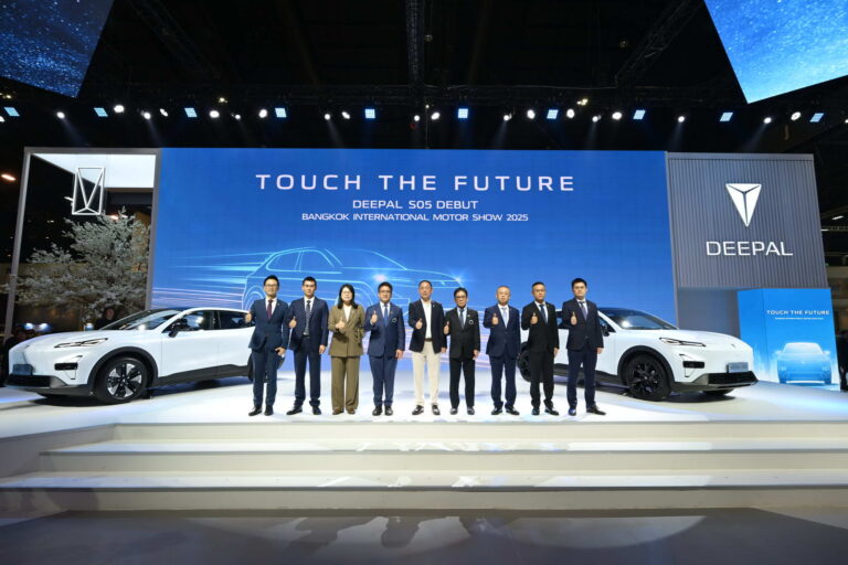 CHANGAN unveils DEEPAL S05 and showcases advanced NEV lineup at 46th Bangkok International Motor Show